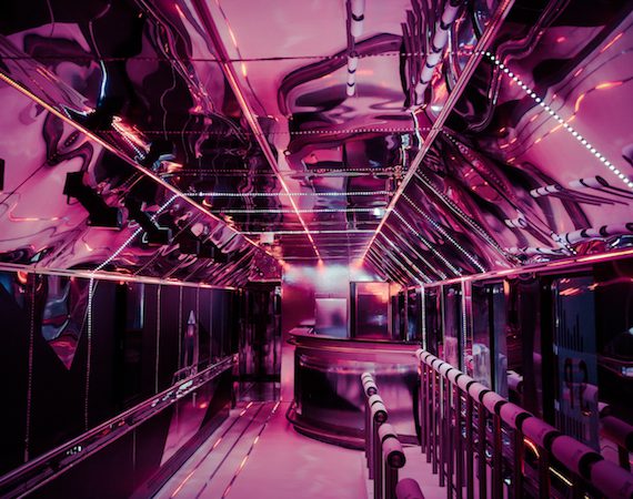 FASHION TRAIN LIGHT SHOW