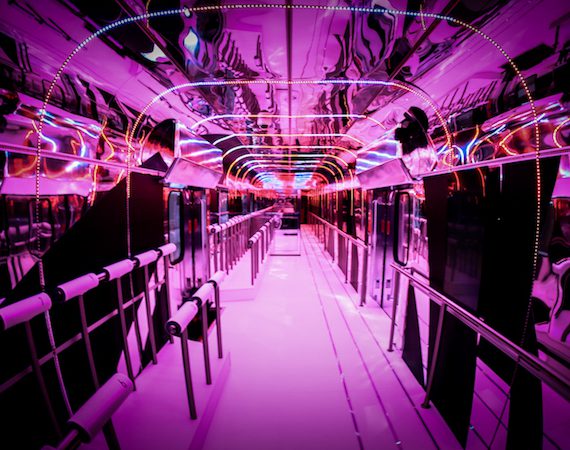 FASHION TRAIN LIGHT SHOW