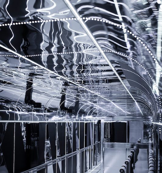 FASHION TRAIN LIGHT SHOW