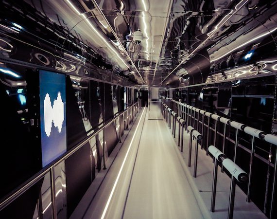 FASHION TRAIN LIGHT SHOW